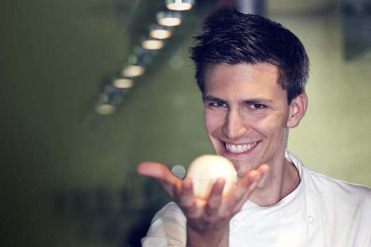 Paolo Griffa (Paolo Griffa ai piedi del Monte Bianco in cucina al Grand Hotel Royal e Golf)