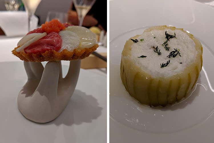 Verdura a pugno e sfoglie di wagyu e seppia by Gong / Souffl&eacute; di albume avvolto in verdura a pugno con finferli by Petit Royal