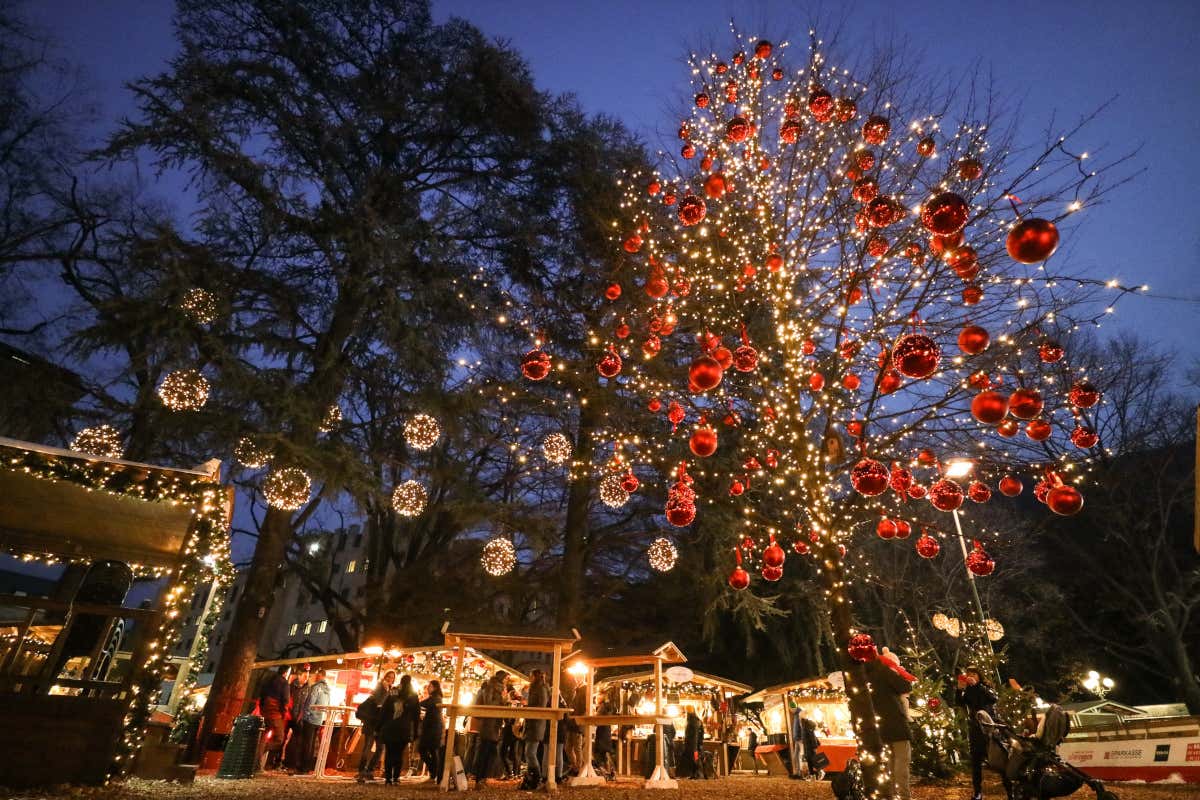 A Natale Bolzano diventa il set di una favola d'inverno A Natale Bolzano diventa il set di una favola d'inverno