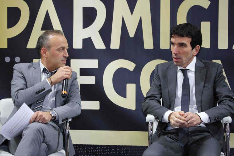 Nicola Bertinelli e Maurizio Martina (Parmigiano Reggiano Martina incontra allevatori e produttori)