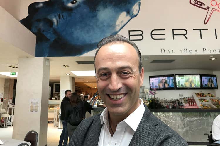 Nicola Bertinelli (Parmigiano Reggiano Dop La formula del Caseificio Bertinelli)