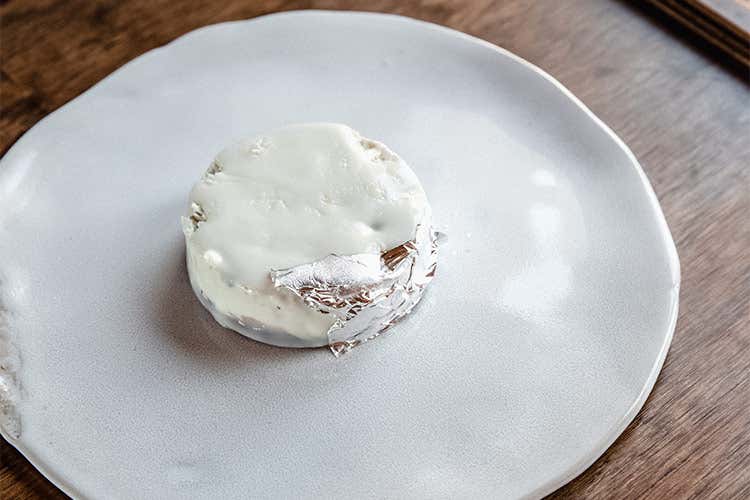 Una cucina legata alla tradizione, ma con una voglia mai sazia di stupire - Laera, allievo di Cannavacciuolo: Le sue pacche sono segni d'affetto