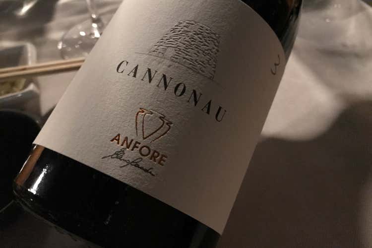 (Passione, famiglia e anfore Il vino secondo i Casadei) (Passione, famiglia e anfore Il vino secondo i Casadei)