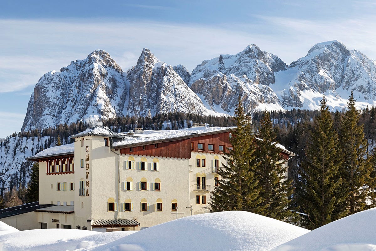 B&B Hotel Passo Tre Croci Cortina  Pronti per sciare? Ecco i migliori hotel direttamente sulle piste