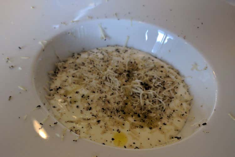 (Pensando a Te, la cucina di Petrone Pesce e prodotti campani nel menu)