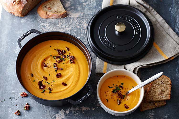 Le pentole Staub si possono utilizzare su tutti i piani di cottura, compresi quelli a induzione (Pentole Staub Le mode passano, la qualit&agrave; resta)