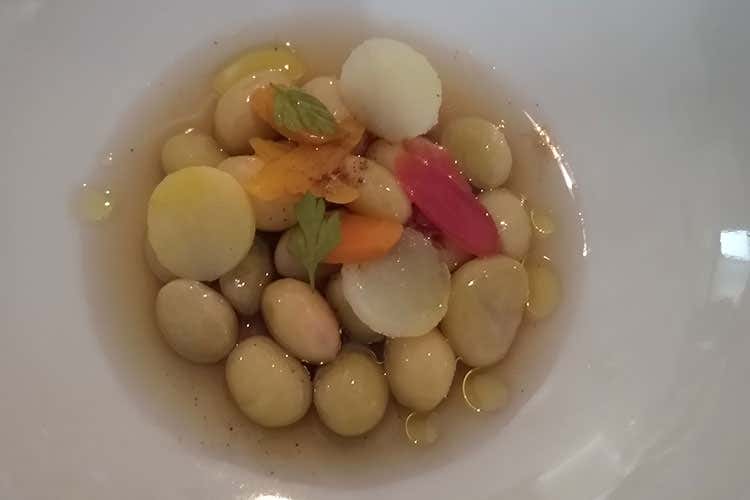 Fagioli bianchi con verdure sottoaceto (Pepe cucina con Alija La pizza incontra la cucina basca)