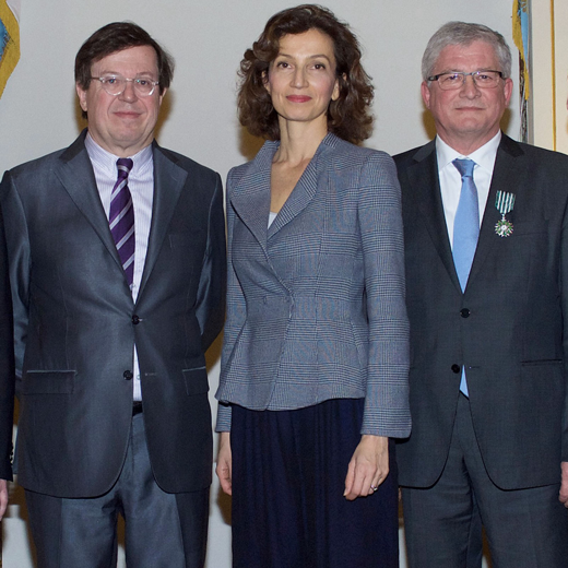 Da sinistra: Jean Michel Delisle (presidente della commissione comunicazione e patrimononio del Comité Colbet), Audrey Azoulay e Hervé Deschamps Da sinistra: Jean Michel Delisle (presidente della commissione comunicazione e patrimononio del Comité Colbet), Audrey Azoulay e Hervé Deschamps