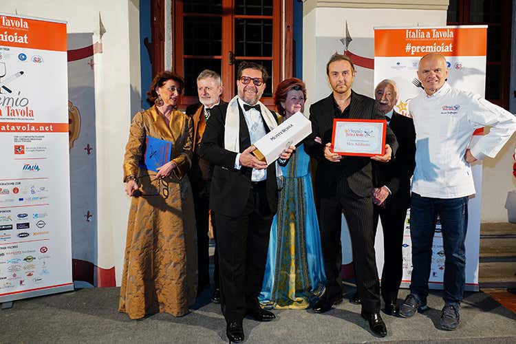 (Personaggi dell'anno, onore ai vincitori Cerimonia di premiazioni in grande stile)