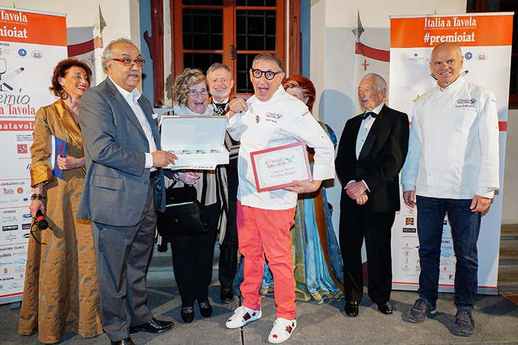 (Personaggi dell'anno, onore ai vincitori Cerimonia di premiazioni in grande stile)