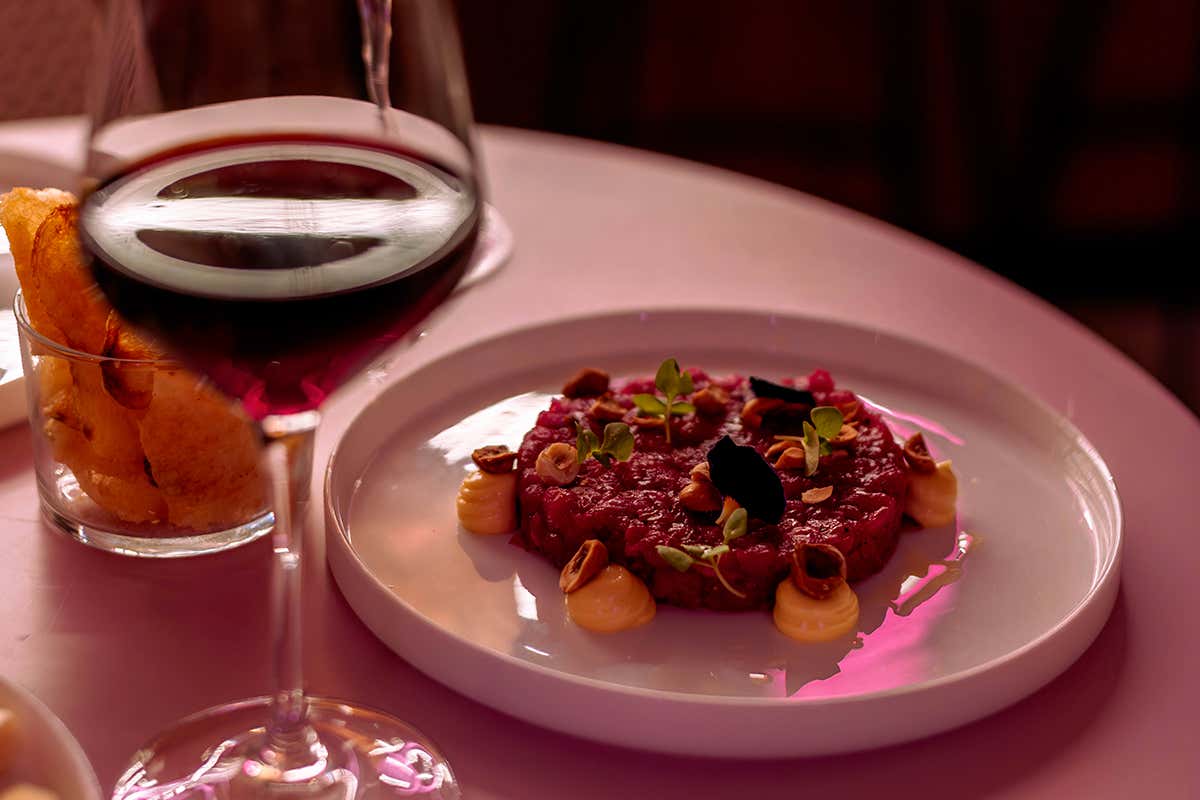 La cucina con preparazioni fresche e abbinamenti studiati Pisù