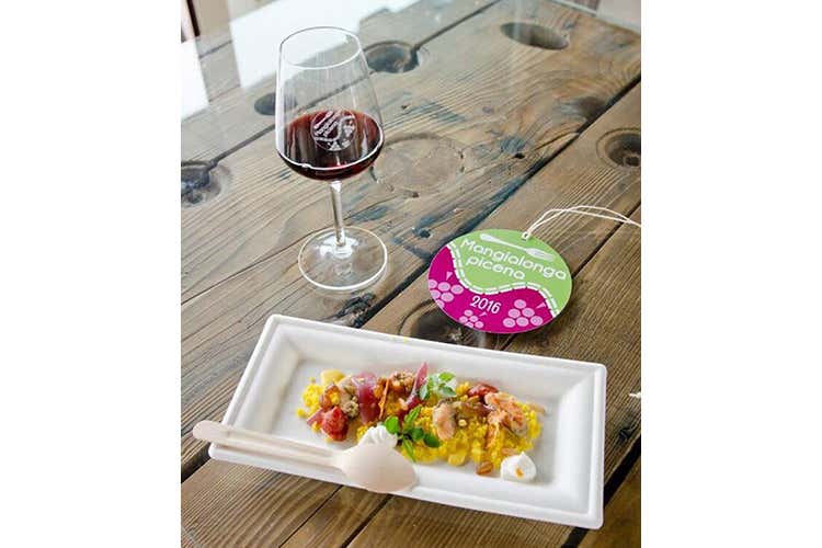 Piatti gourmet, vini tipici e natura Tutto pronto per la Mangialonga Picena Piatti gourmet, vini tipici e natura Tutto pronto per la Mangialonga Picena