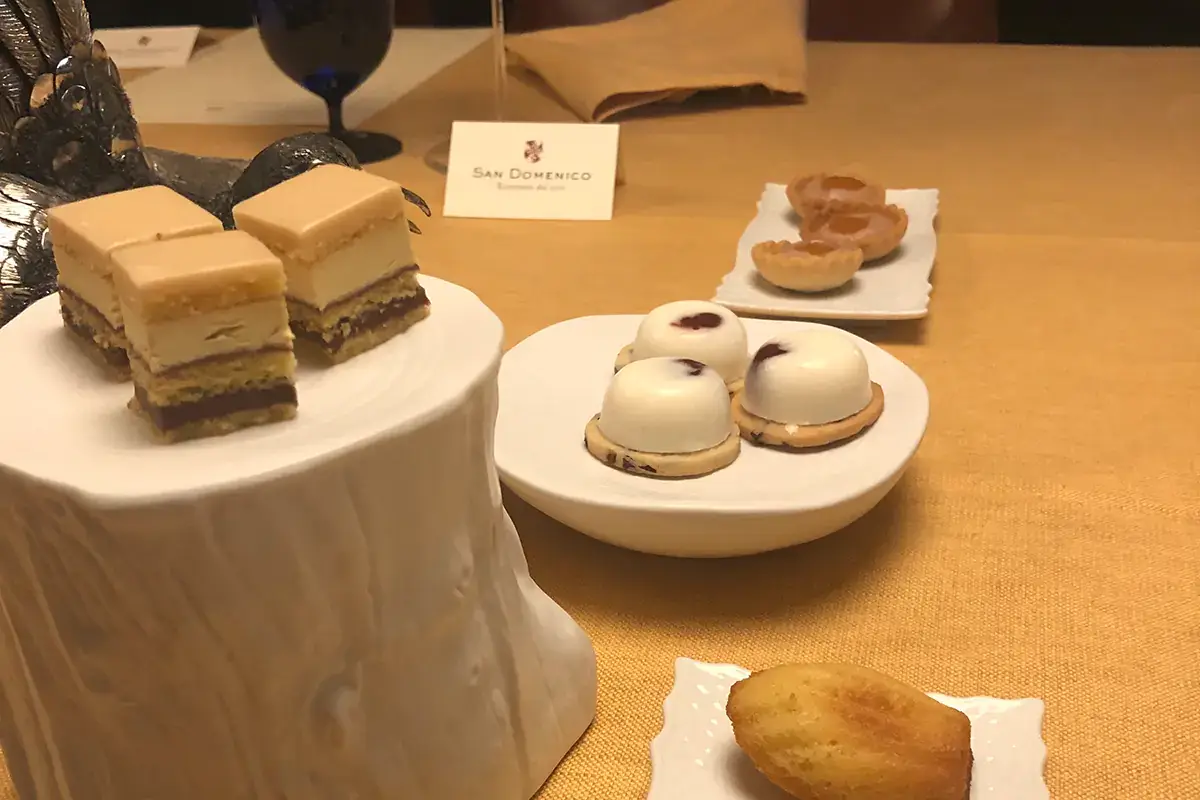 La piccola pasticceria L'autunno del San Domenico, nel menu tutta l'espressività dello chef Max Mascia