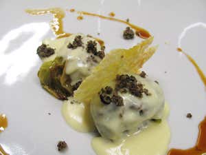 Piccoli cap&ugrave; con fonduta di Taleggio e tartufo nero bergamasco
