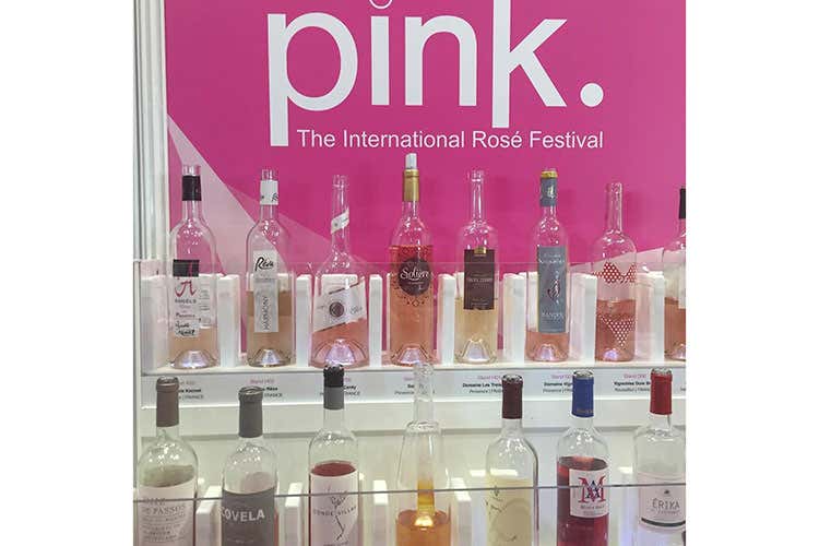 (Pink Rosé Festival di Cannes Oltre 100 produttori alla 2ª edizione) (Pink Rosé Festival di Cannes Oltre 100 produttori alla 2ª edizione)