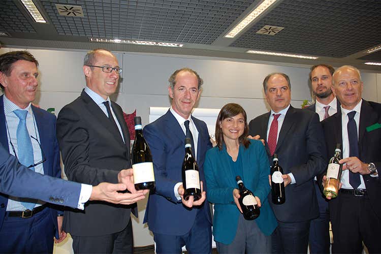 Pinot grigio Doc delle Venezie Friuli, Veneto e Trento fanno squadra Pinot grigio Doc delle Venezie Friuli, Veneto e Trento fanno squadra