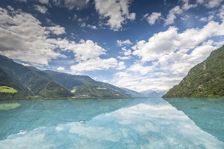 Piscina Infinity del Preidlhof Luxury DolceVita Resort Le pi&ugrave; belle piscine tra i vigneti? Tappa in Alto Adige