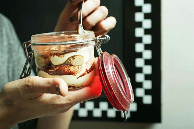 (Pizza, birra e motori Un format vincente da Officina a Roma) (Pizza, birra e motori Un format vincente da Officina a Roma)