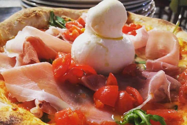 Pizza della convivialit&agrave; - Cucina semplice e comprensibile La ricetta infallibile di Potenzano