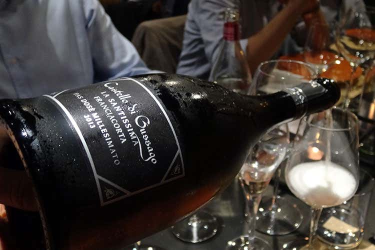 (Pizza gourmet e calici franciacortini I vini di Castello di Gussago da Era Pizza)