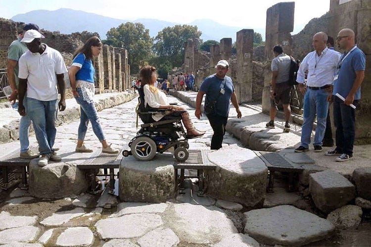 Giù le barriere architettoniche 
Pompei apre le porte ai disabili