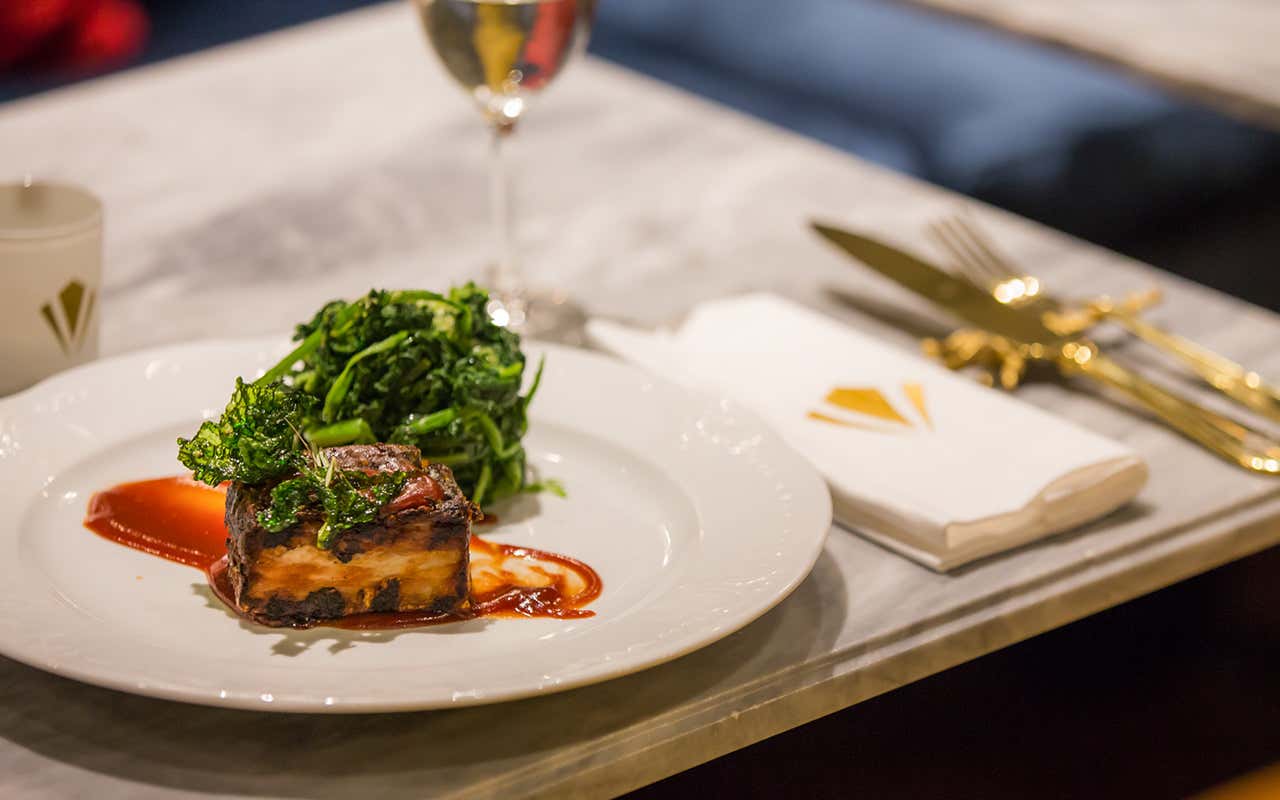 Pork belly con salsa barbeque Come nel Grande Gatsby: il glamour anni 30 al Valentyne Restaurant