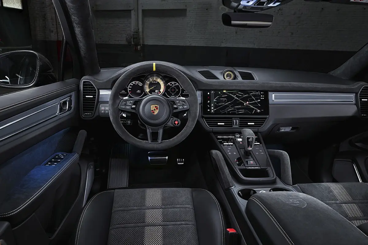 La nuova Porsche Cayenne Turbo GT Avventura sulle quattro ruote con il nuovo Cayenne Turbo GT