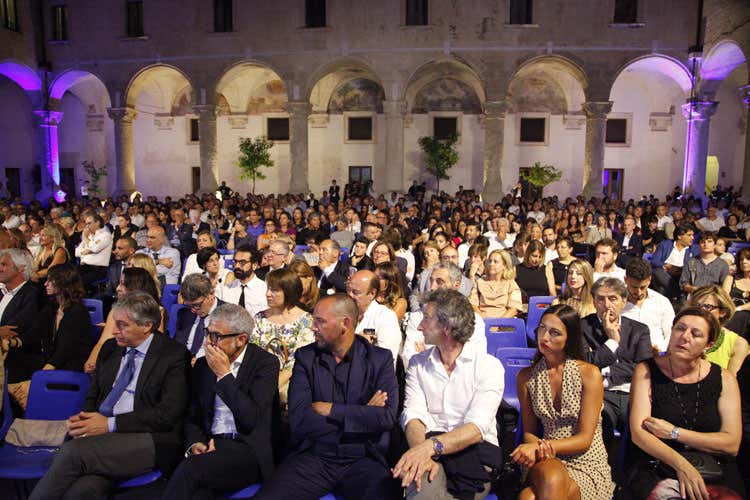 Il Premio Apollonio apre l&rsquo;estate salentina Al produttore Procacci il riconoscimento