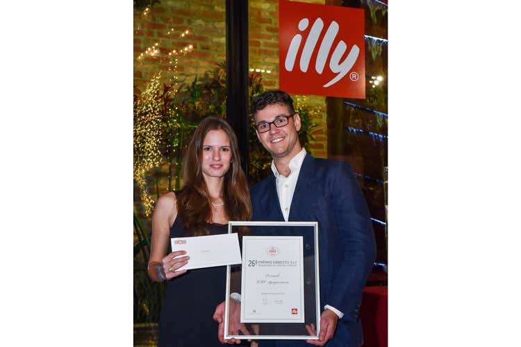 Alessia Cancarini e Ruggero Spada - Premio Ernesto Illy, prima volta per l'Italia Vince la bresciana Cbi Agropecuaria Alessia Cancarini e Ruggero Spada - Premio Ernesto Illy, prima volta per l'Italia Vince la bresciana Cbi Agropecuaria