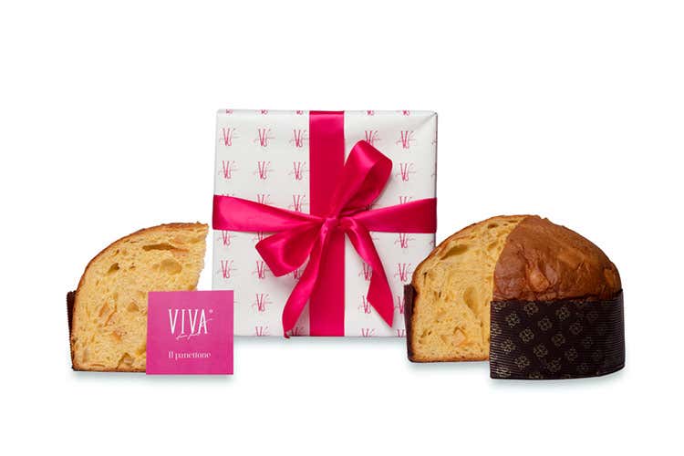Il panettone &egrave; disponibile in diversi gusti. Foto: Maki Ochoa - Prodotti stellati a casa Viviana Varese apre il suo shop