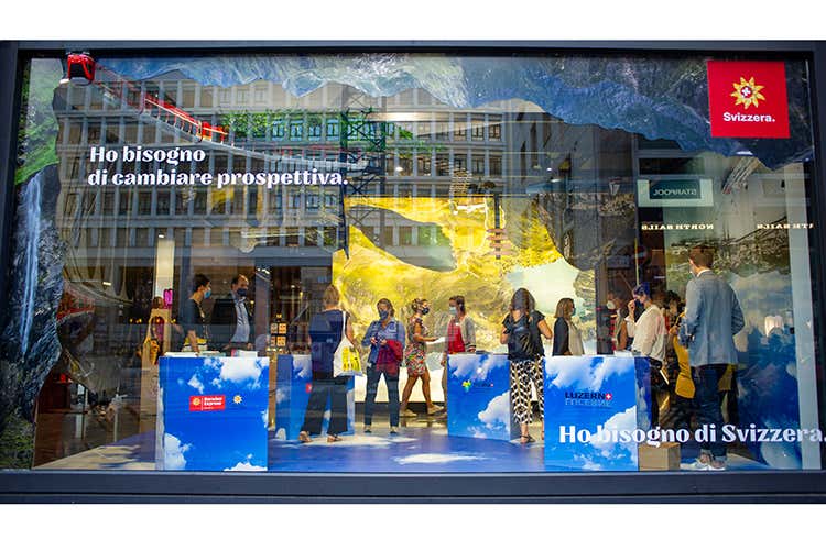 Svizzera Turismo in vetrina al Brian&Barry Building Svizzera: autunno, stagione d&rsquo;oro