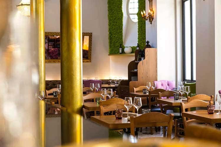 Gli interni del Giulia Restaurant - Proposte gourmet e mixology La combo del Giulia Restaurant