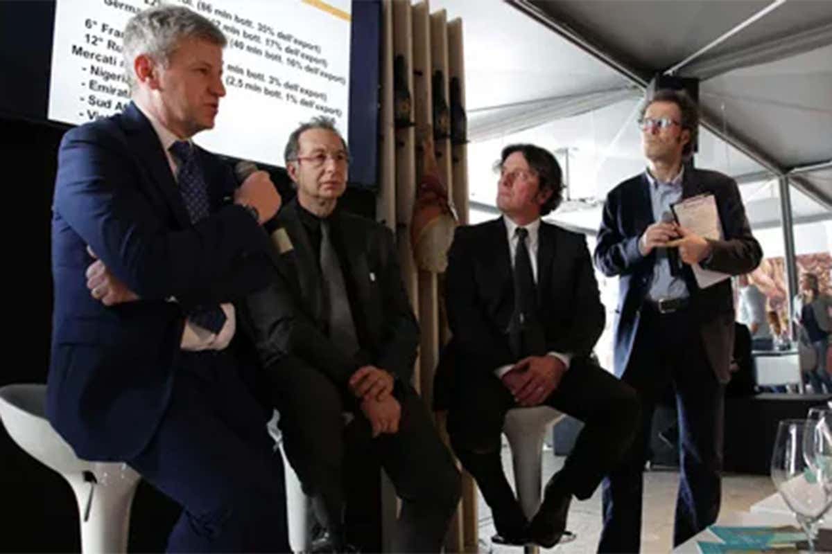 Luca Giavi, Enzo Risso, Stefano Zanette e Andro Merk&ugrave; La Prosecco-mania non si ferma 7 bottiglie su 10 finiscono all'estero