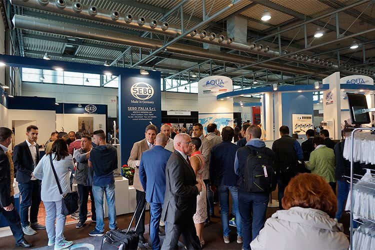 Pulizia professionale per l’Horeca Soluzioni e novità in mostra a Pulire Pulizia professionale per l’Horeca Soluzioni e novità in mostra a Pulire