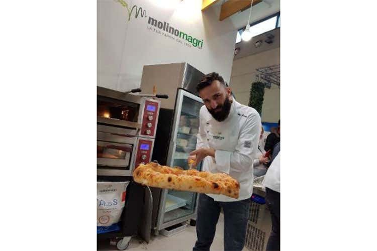 (Qualit&agrave; dalla farina all'attrezzatura Sinergia tra Molino Magri ed Everlasting)