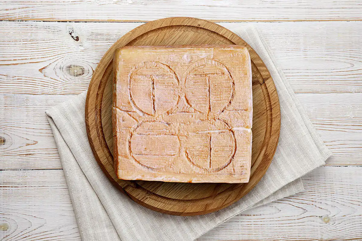 Quartirolo Lombardo e Taleggio Specialit&agrave; casearie irresistibili