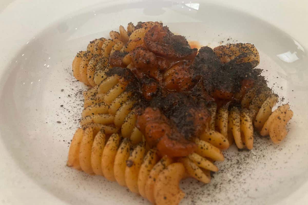 Ambrosia, il ristorante nei Nebrodi che reinterpreta la tradizione senza strappi Ambrosia, il ristorante nei Nebrodi che reinterpreta la tradizione senza strappi