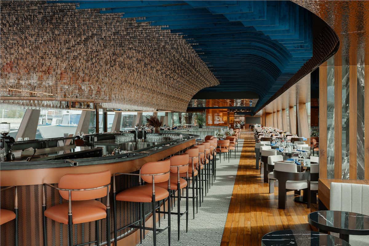 Lusso e sapori sull'acqua a bordo di River Diva, Budapest si specchia nel Danubio