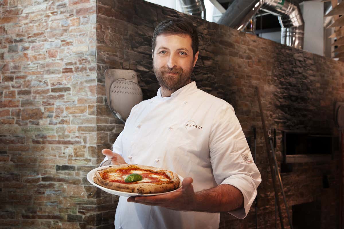 Calzone verticale, scrocchiarella e... dolce: da Eataly la pizza si trasforma