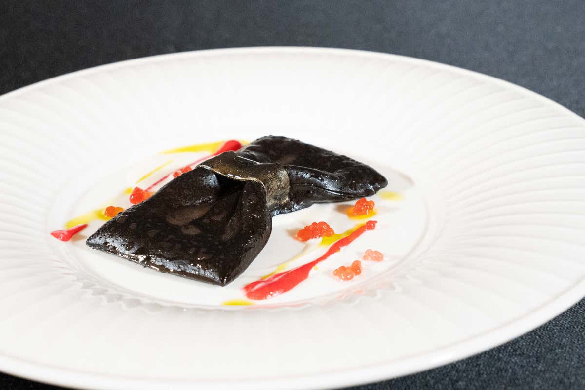 Quando l'arte bianca si fa...nera: il cacao entra in pizza, pasta e lievitati Quando l'arte bianca si fa...nera: il cacao entra in pizza, pasta e lievitati