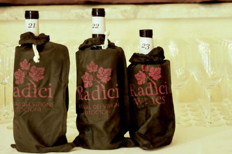 Radici del Sud, vino e olio del meridione Tra gli ospiti una delegazione cinese Radici del Sud, vino e olio del meridione Tra gli ospiti una delegazione cinese