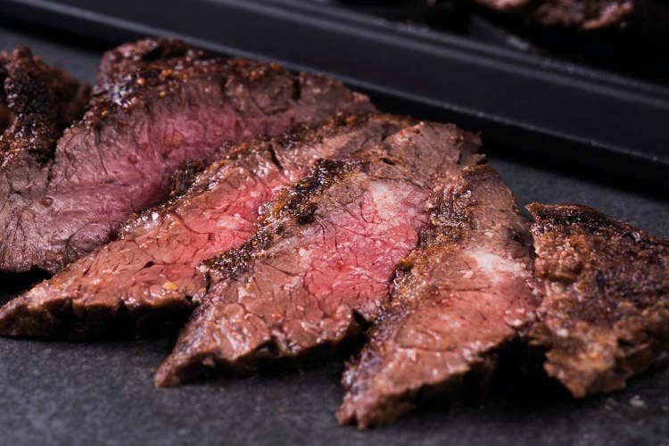 Gli italiani sono pi&ugrave; propensi a cucinare con prodotti di qualit&agrave; Le macellerie ai tempi del virus Tante consegne e pi&ugrave; carne fresca