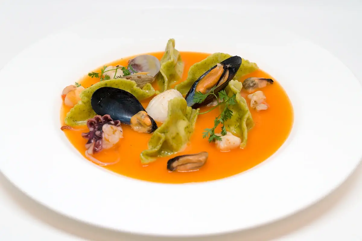 Ravioli della Laguna Una finestra su Venezia: tuffo nella storia all’Hotel Londra Palace
