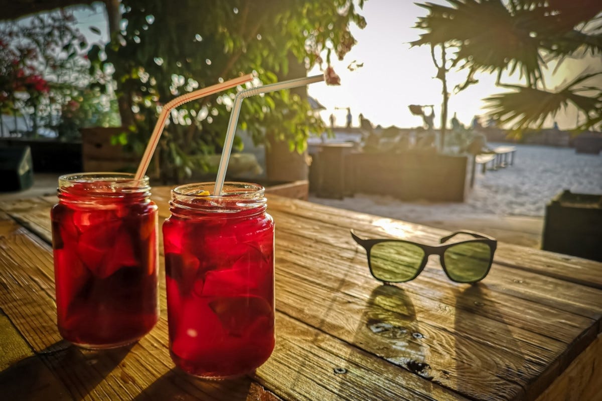Red Sunset Sanremo da bere: i drink a tema da preparare in casa per il festival