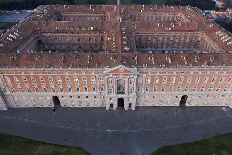La Reggia di Caserta si apre alle mamme Una sala di allattamento con Unicef La Reggia di Caserta si apre alle mamme Una sala di allattamento con Unicef