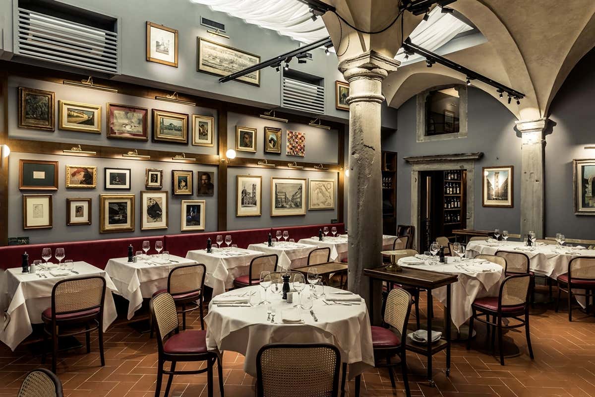Regina Bistecca trasforma un’antica libreria in un ristorante iconico