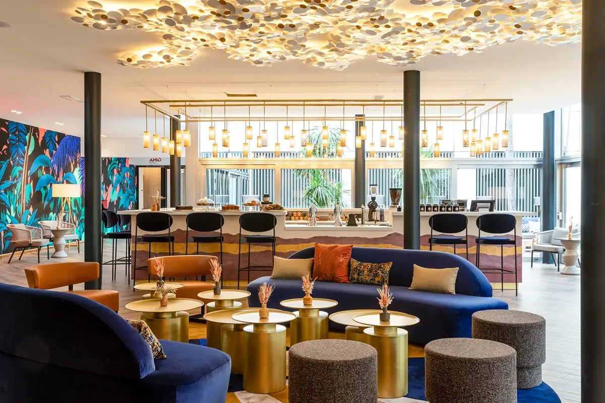 Renaissance hotels debutta a Bordeaux Renaissance Hotels arriva a Bordeaux: nuove prospettive nella citt&agrave; del vino