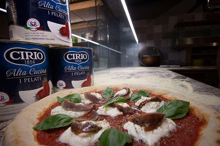 Per un ingrediente fondamentale come il pomodoro, da sempre il team Pancini utilizza Cuor di Pelato Cirio Alta Cucina (Renato Pancini raddoppia Apre Al Foghèr Classic)