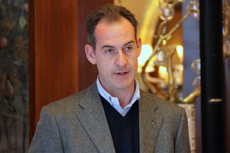 Riccardo Uleri (Prima colazione in hotel Da punto dolente a carta vincente)