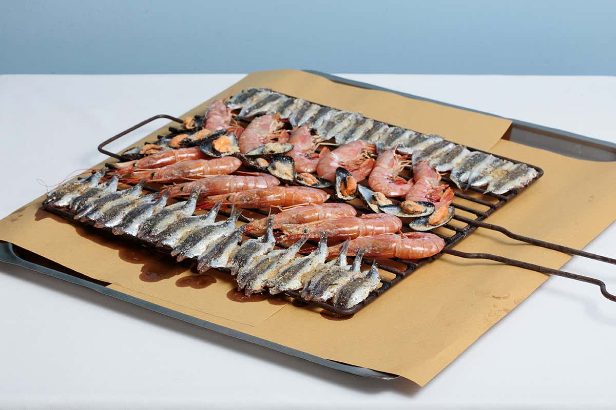 Grigliata di pesce dell’Adriatico, protagonista del pranzo della domenica a Cesenatico
